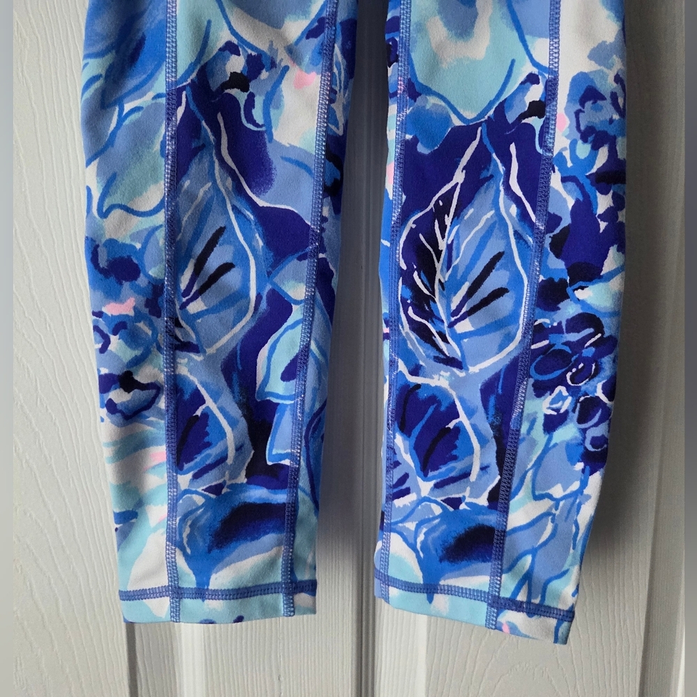 Lilly Pulitzer Blue Floral High-Rise Leggings - Picture 5 of 11
